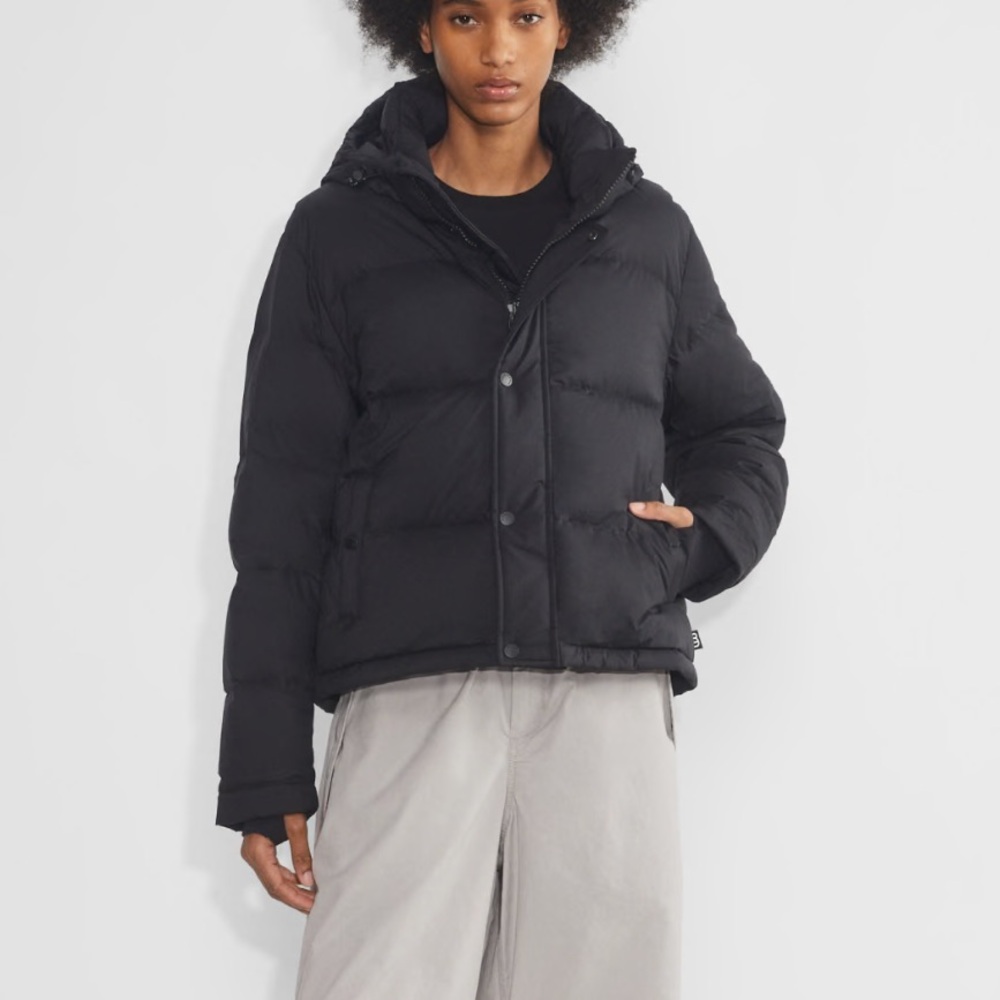 Aritzia super puff shorty